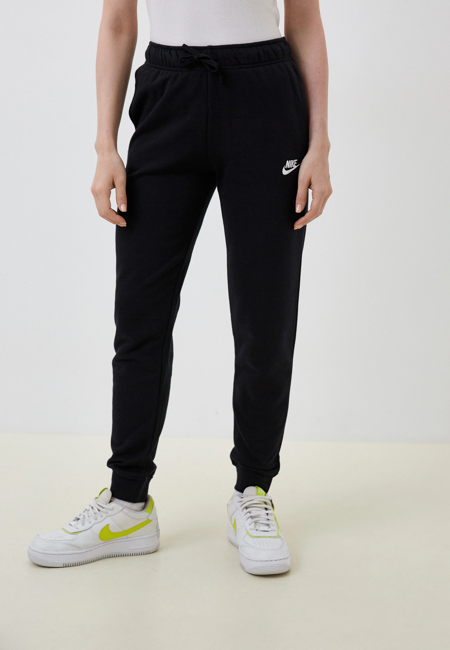 картинка Брюки спортивные Nike Sportswear Club Fleece Wo от магазина Одежда+