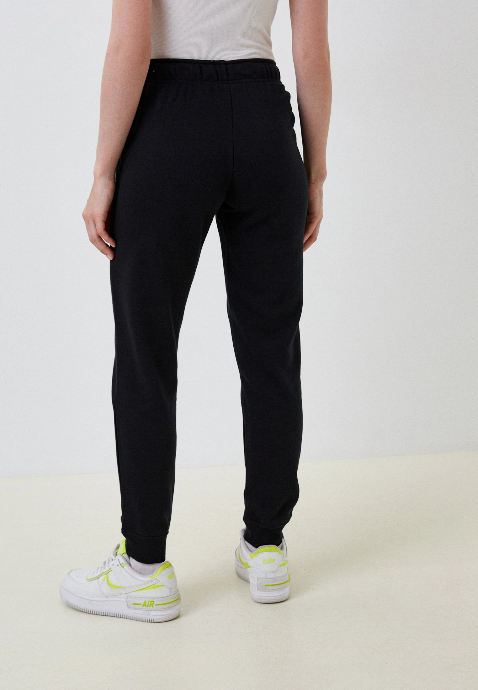 картинка Брюки спортивные Nike Sportswear Club Fleece Wo от магазина Одежда+