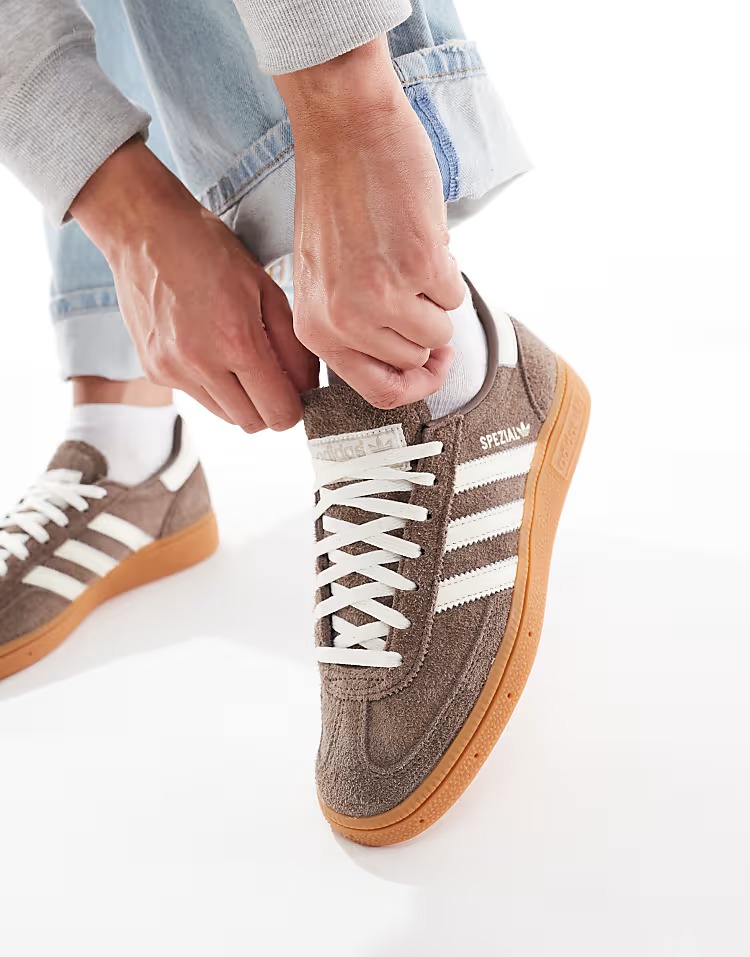 картинка adidas Originals Handball Spezial gum sole trainers от магазина Одежда+